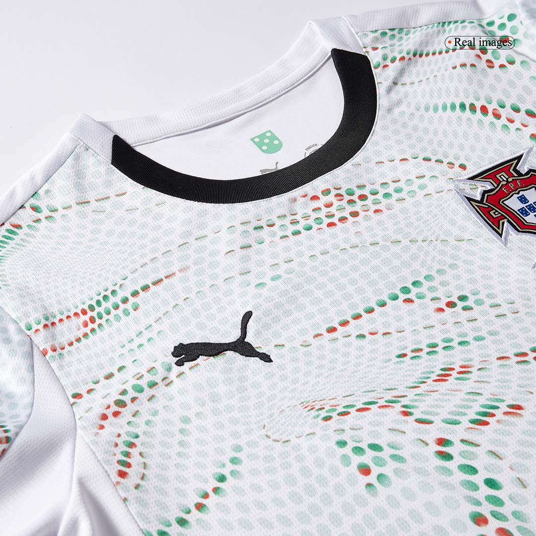 Portugal RONALDO #7 Away Soccer Jersey 2025